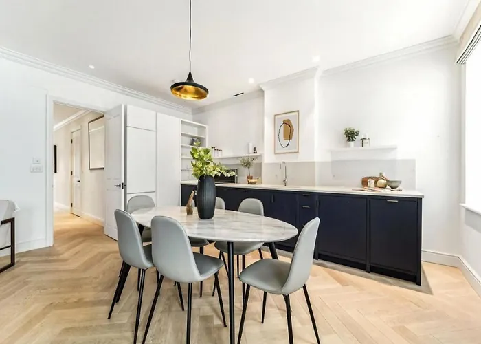 Beautiful Modern Central Covent Garden Sleeps 5