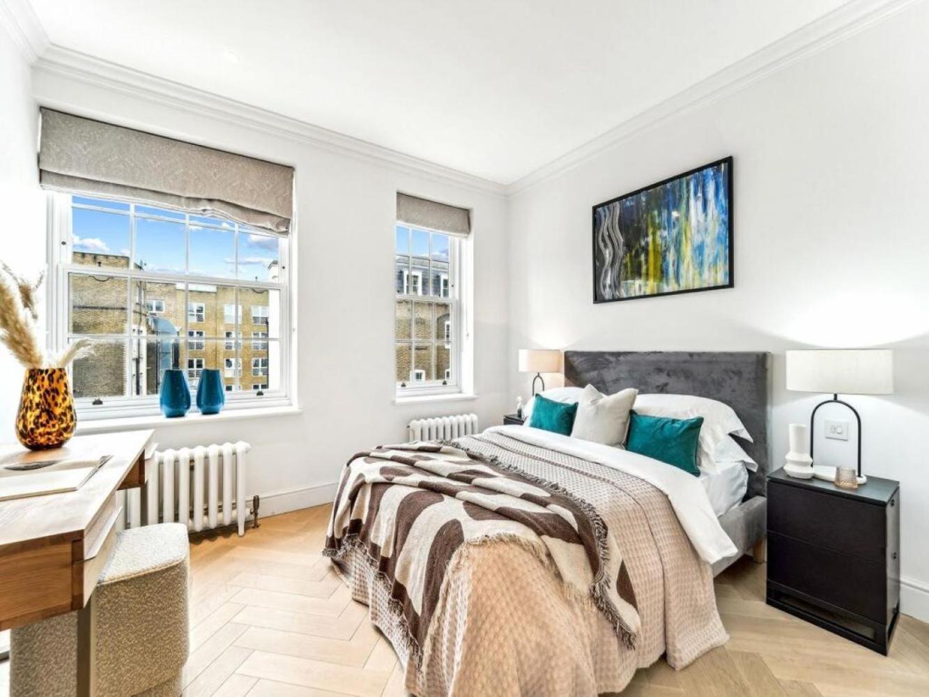 Beautiful Modern Central Covent Garden Sleeps 5 * Londra